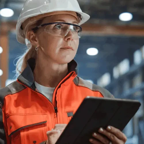 62ea437831321ef78a329bd0_industry-content1_image-construction-infrastructure-2x